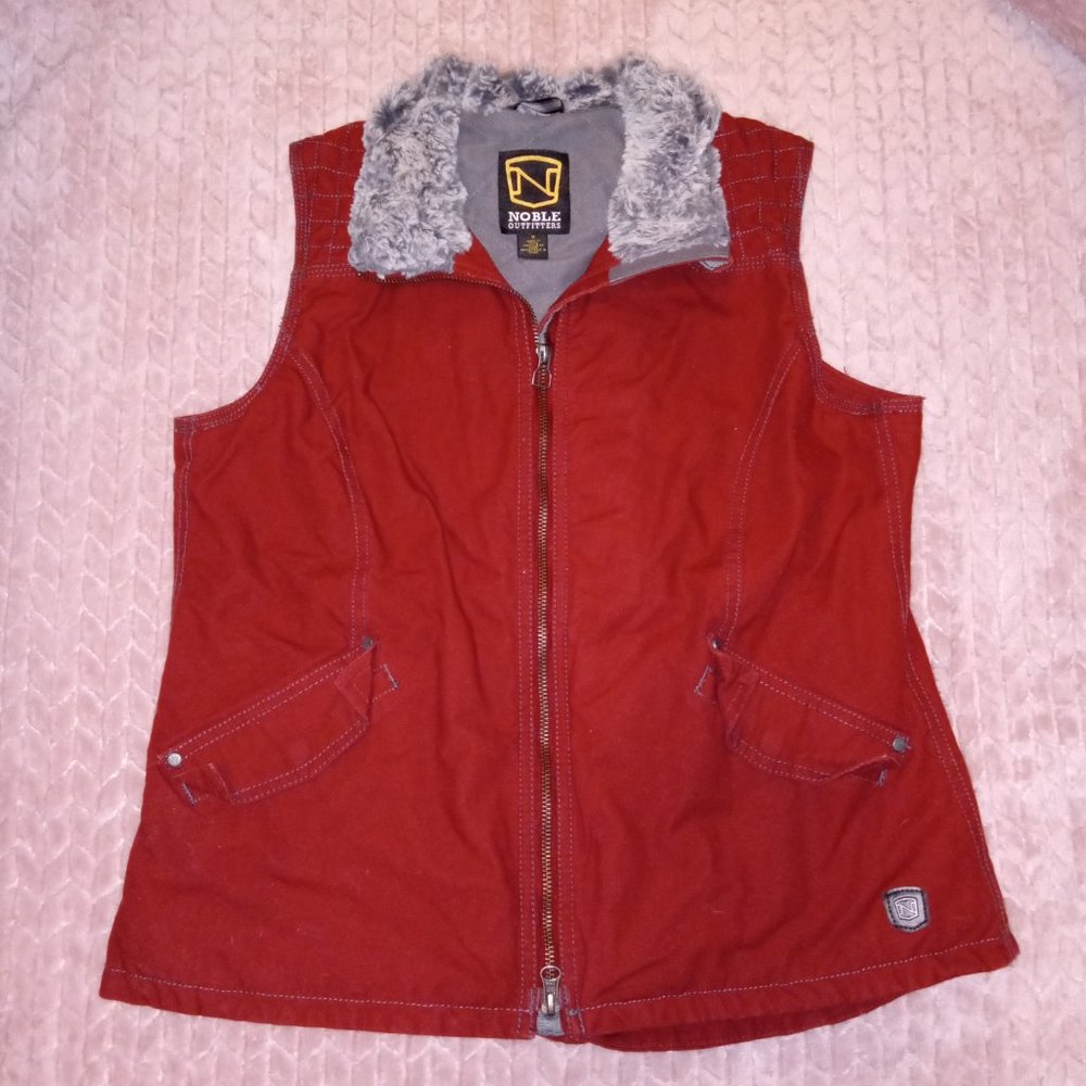 Noble Outfitters vest